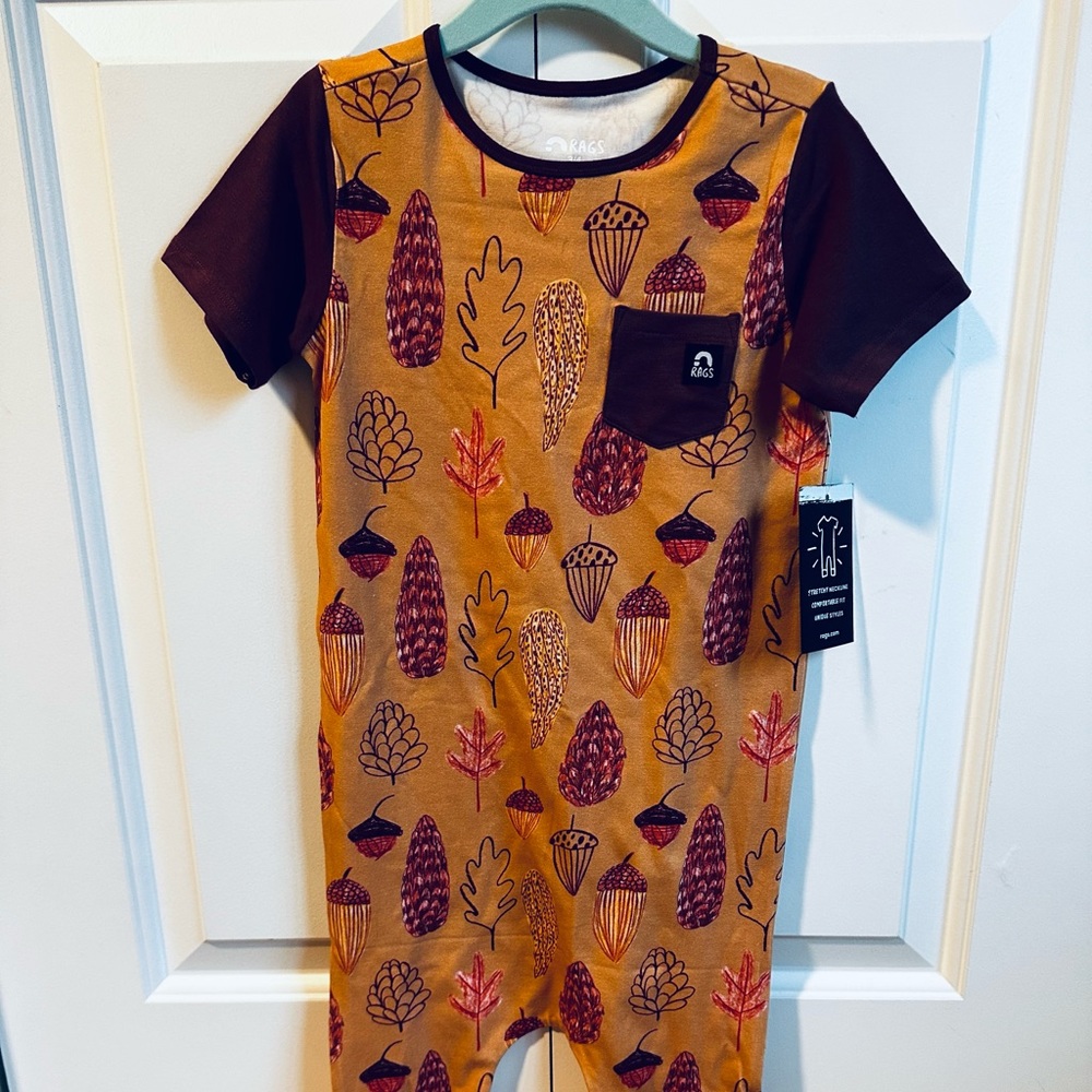 NWT Rags Short Sleeve Pocket Romper Pinecone Party 3-4Y
